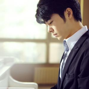 欧美男男自慰虐茎:睾丸
